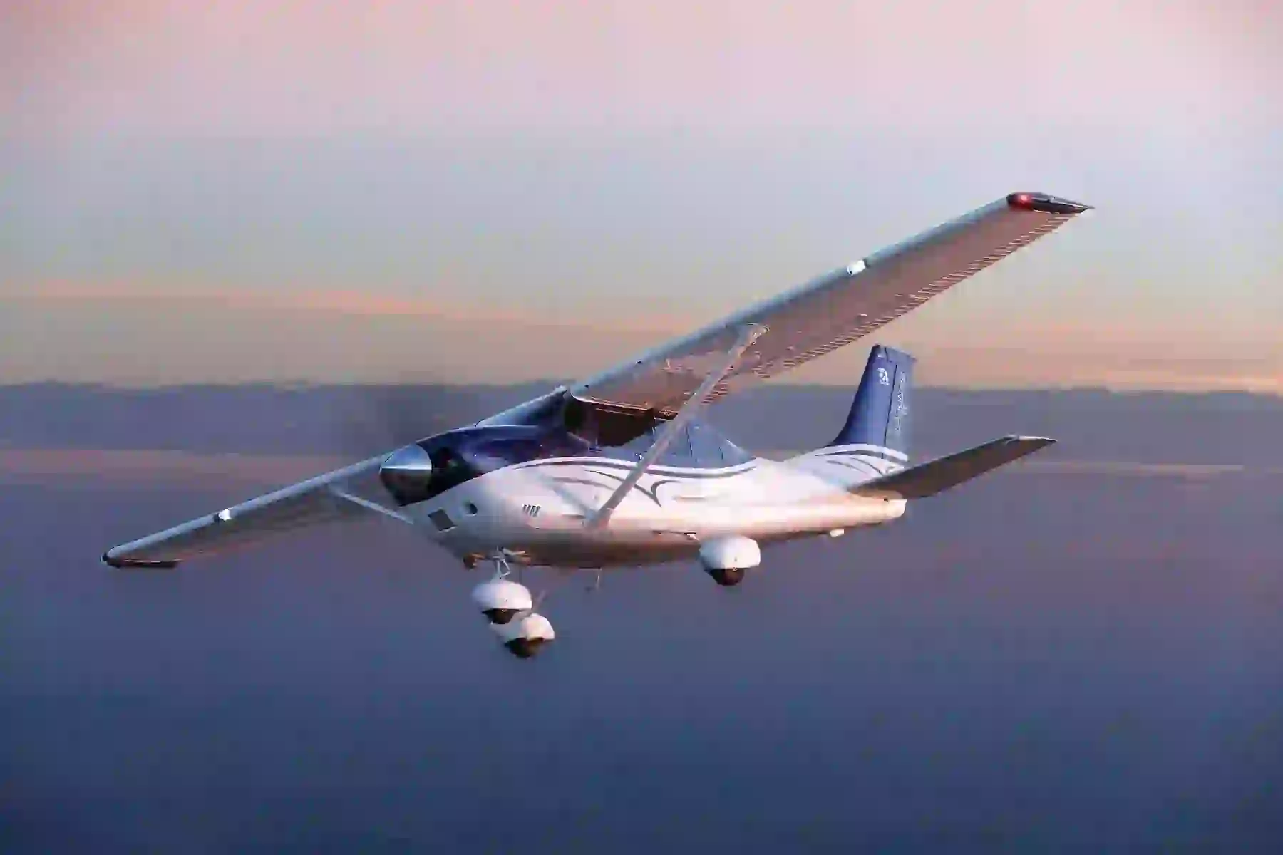 Turbo Stationair HD -blur